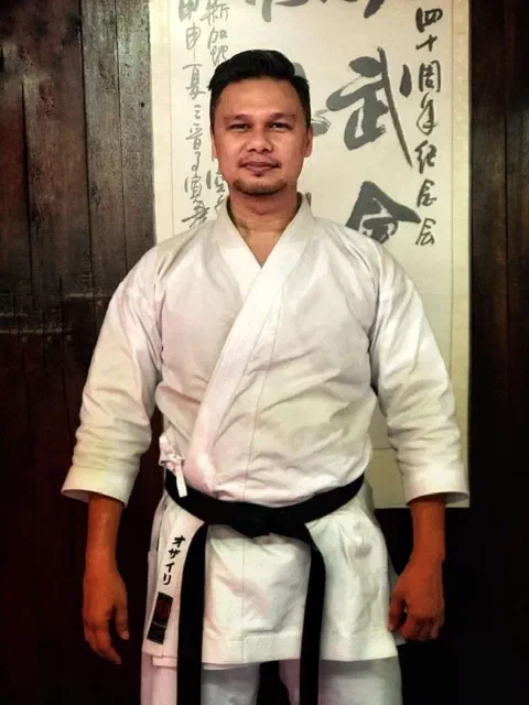 先生 (Sensei)